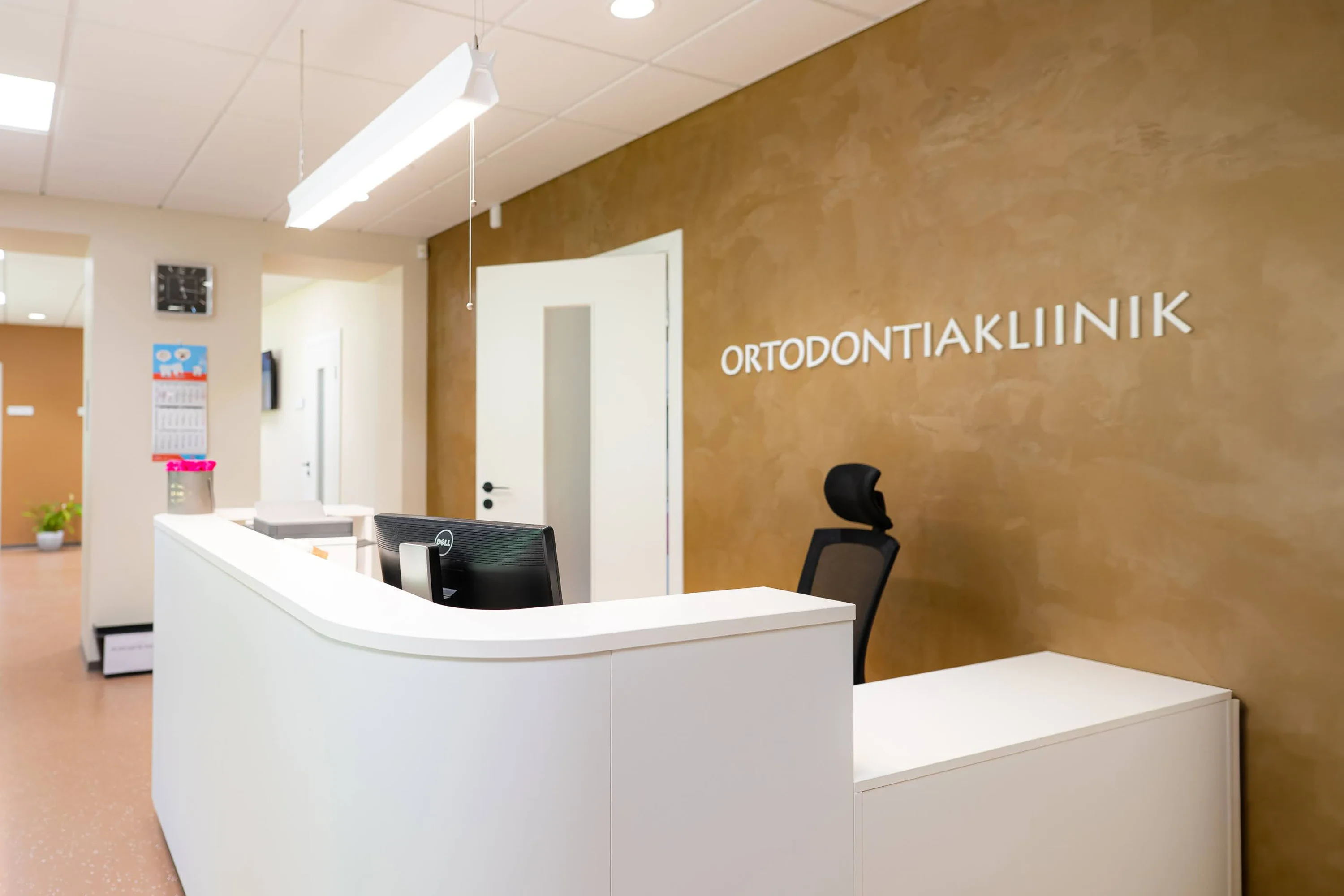 Ortodontiakliiniku registratuur Viljandis